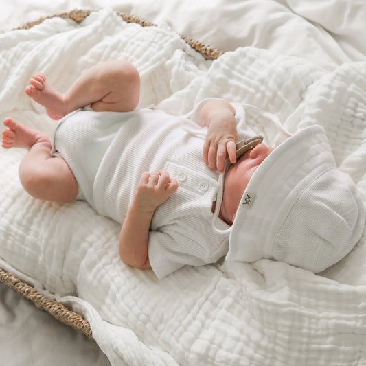 Summer Bodysuit & Sun Hat - White