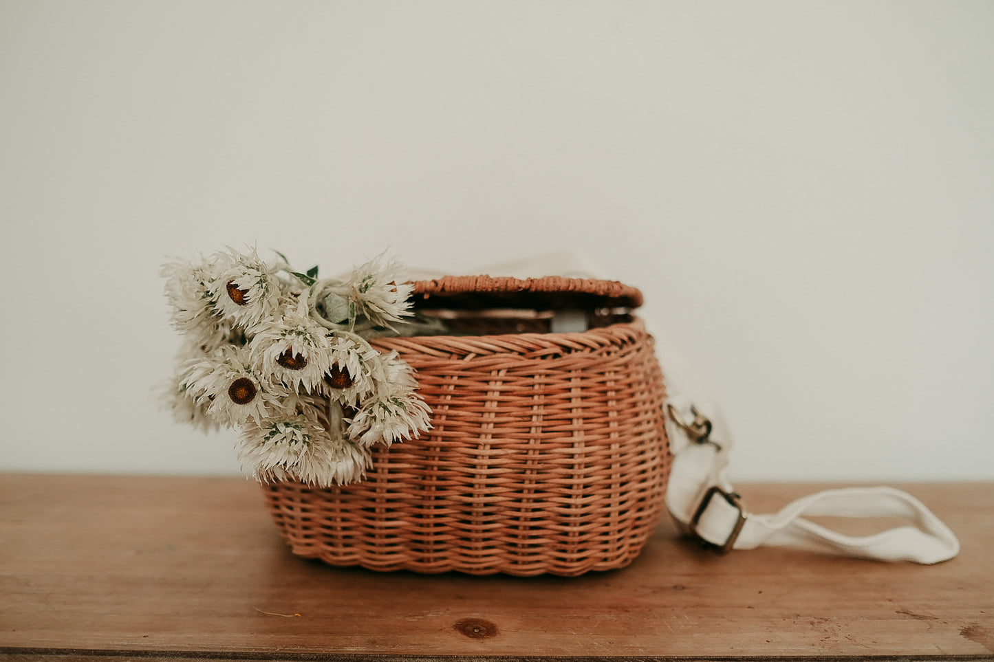 MINI CHARI RATTAN BAG