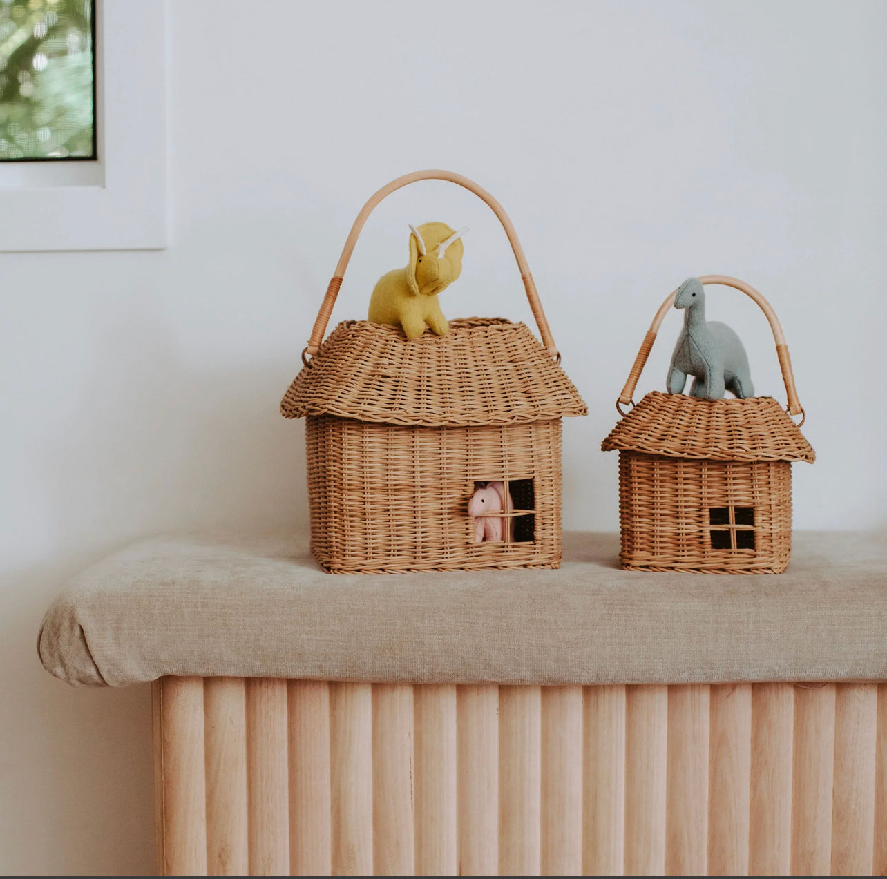 Rattan Hutch small basket