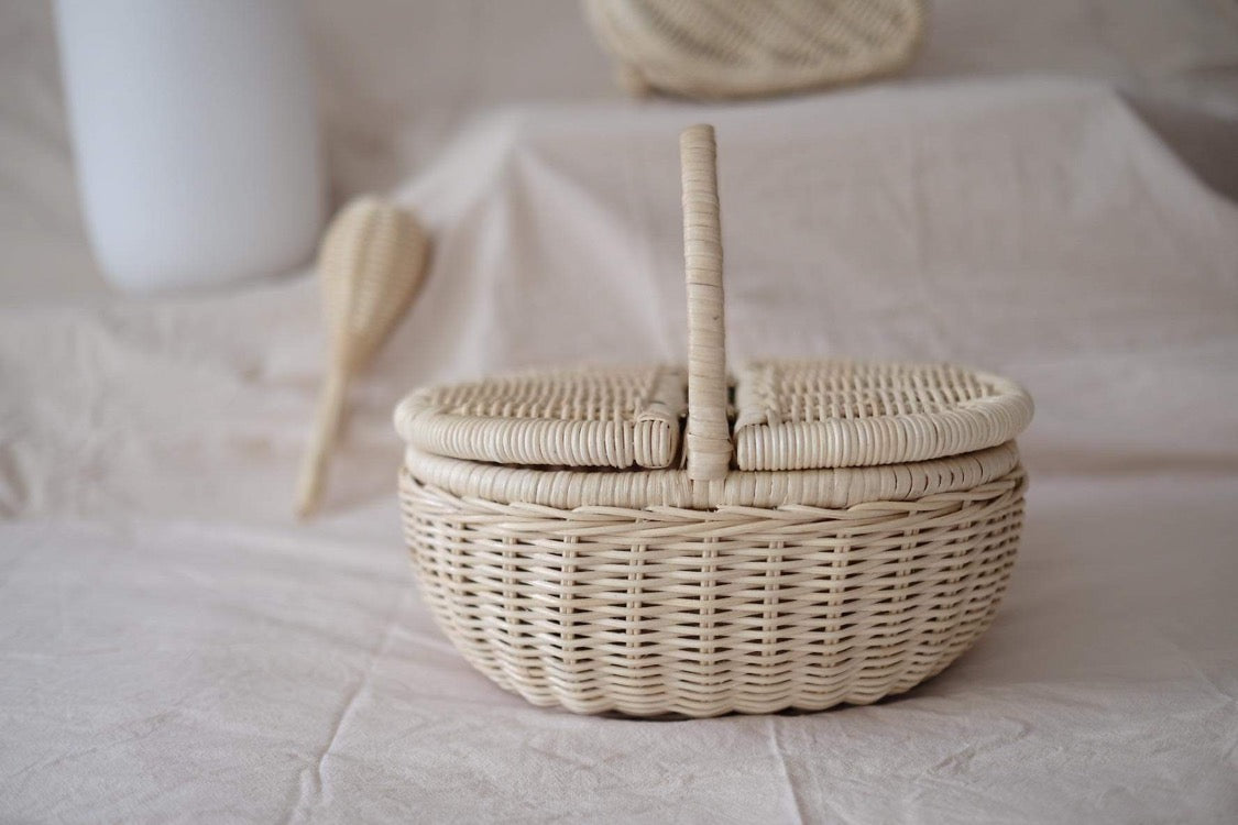 Mini picnic basket